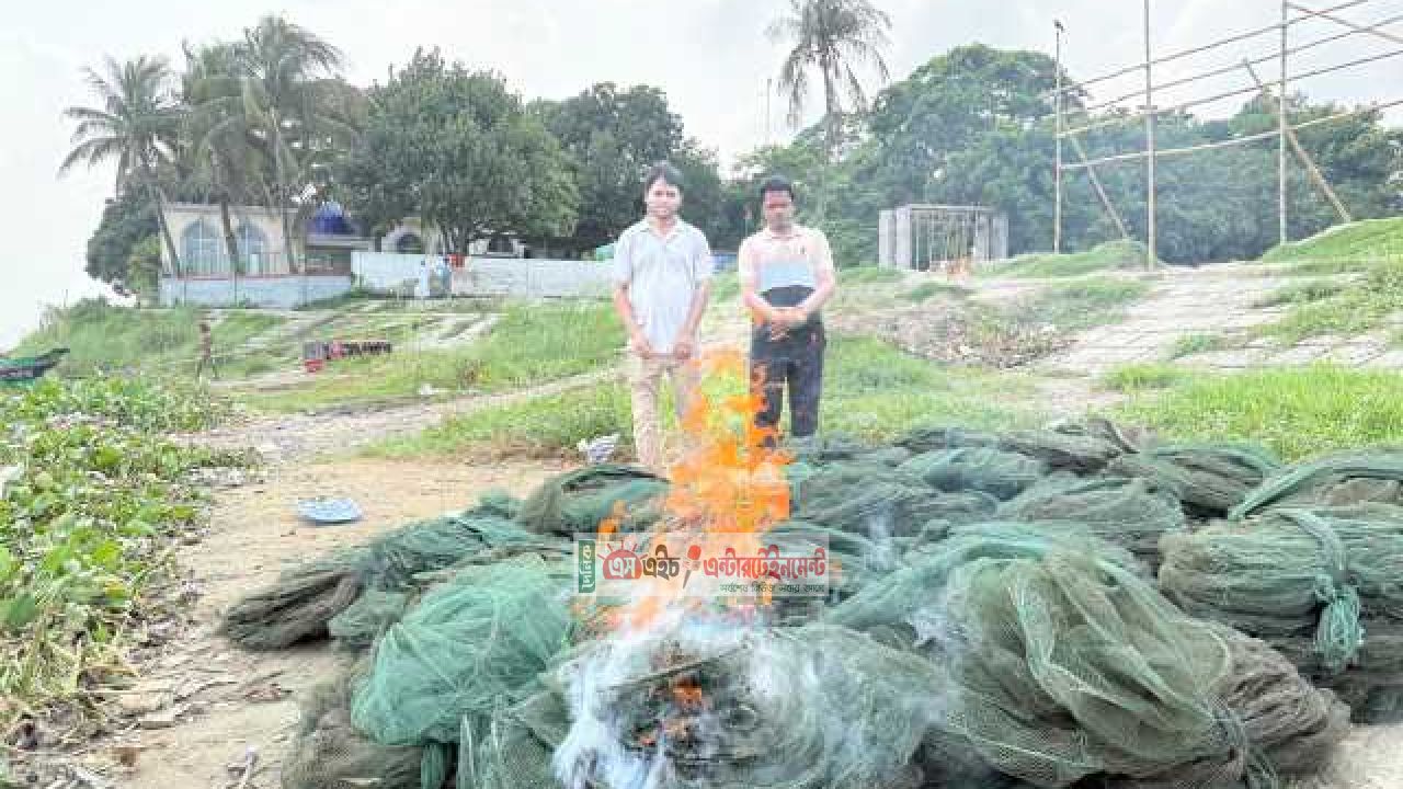 দেশীয় মাছ রক্ষায় পদ্মায় অভিযান: ৫৬টি চায়না দুয়ারী জাল ধ্বং/স
